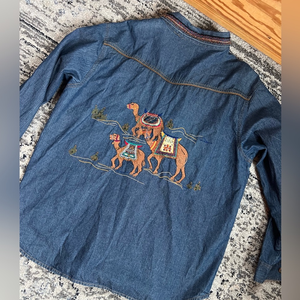 Vintage Chico’s Design Embellished Beaded Camel Cotton Zip Denim Shirt Jacket
